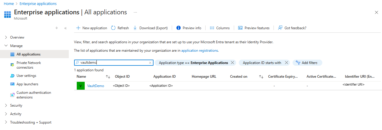 Screenshot che mostra le selezioni per ottenere l'ID dell'applicazione dell'identità gestita di un insieme di credenziali di backup.
